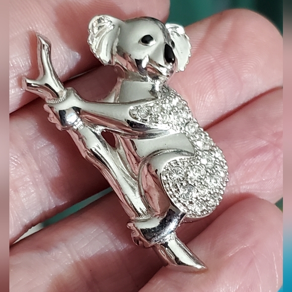 Vintage Swarovski koala bear silver brooch pin crystal estate - Picture 7 of 8